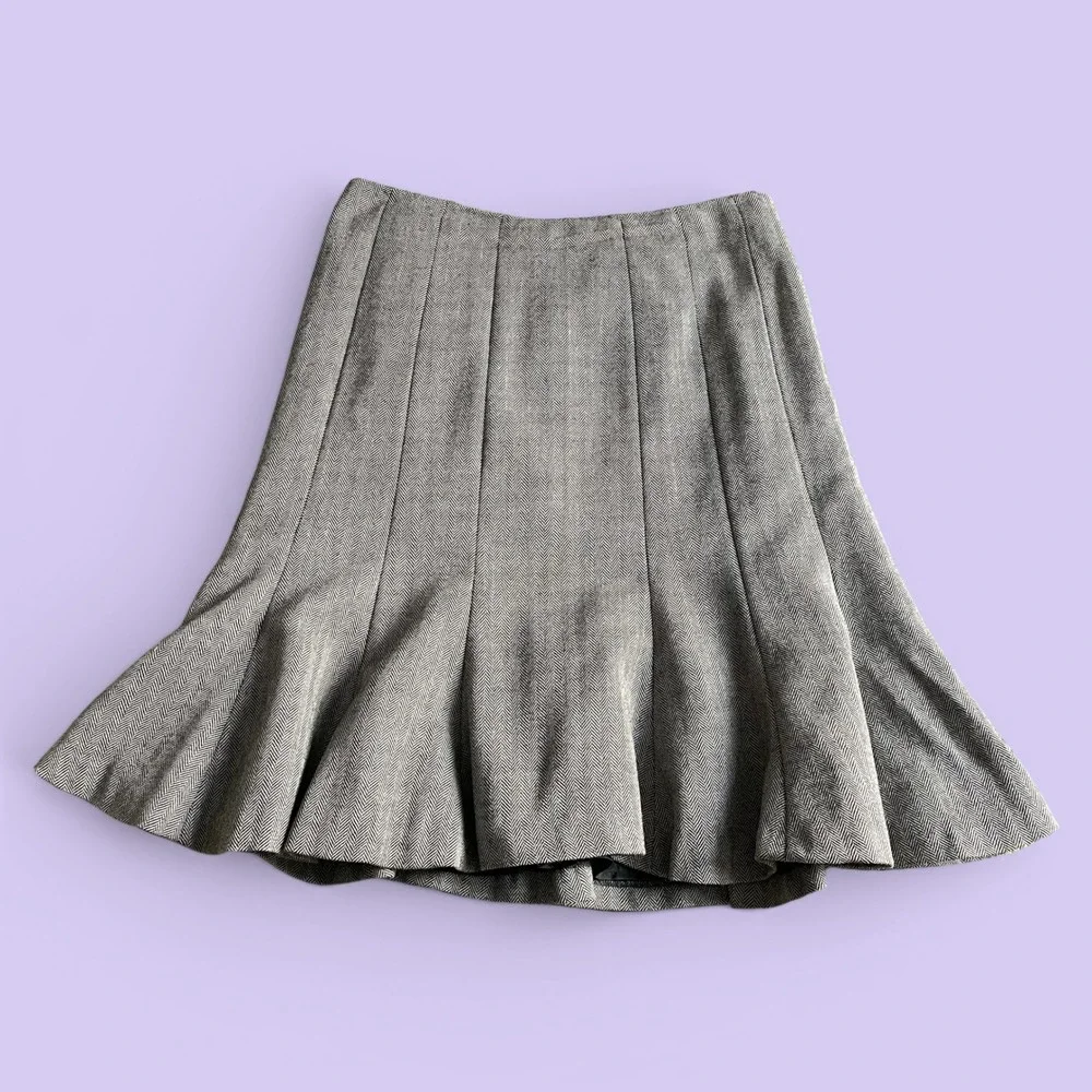 Chaps Vintage Y2K Grey Herringbone Wool Skirt Petite 8P Pleated Fit Flare Lined